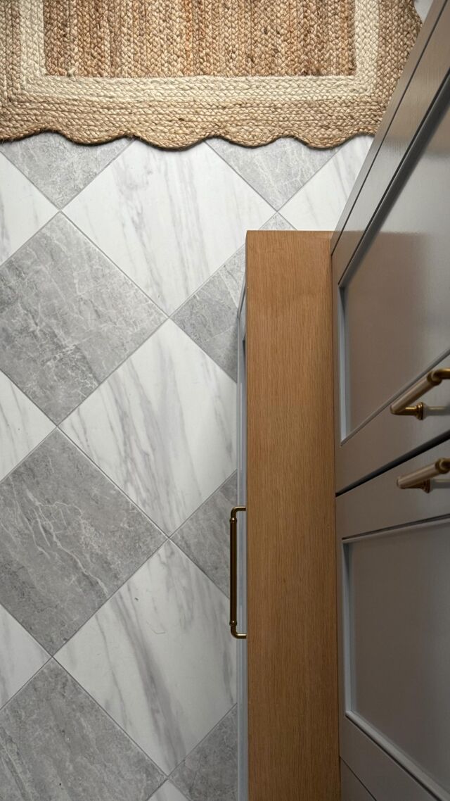 I love have a *little* fun in laundry rooms with tile. Our old laundry room had a fun black and white pattern too. Does it make laundry more fun? No. But it’s cute 🤣🤣 

Tile is from @flooranddecor 
It’s Porcelain and the color is Nepal gray and Cesari Bianca ii. Cut to 12x12 squares. 

#flooranddecor #checkeredfloor #tilefloor #homerenovationideas #laundryroom #mudroom #njhomes #njinfluencer